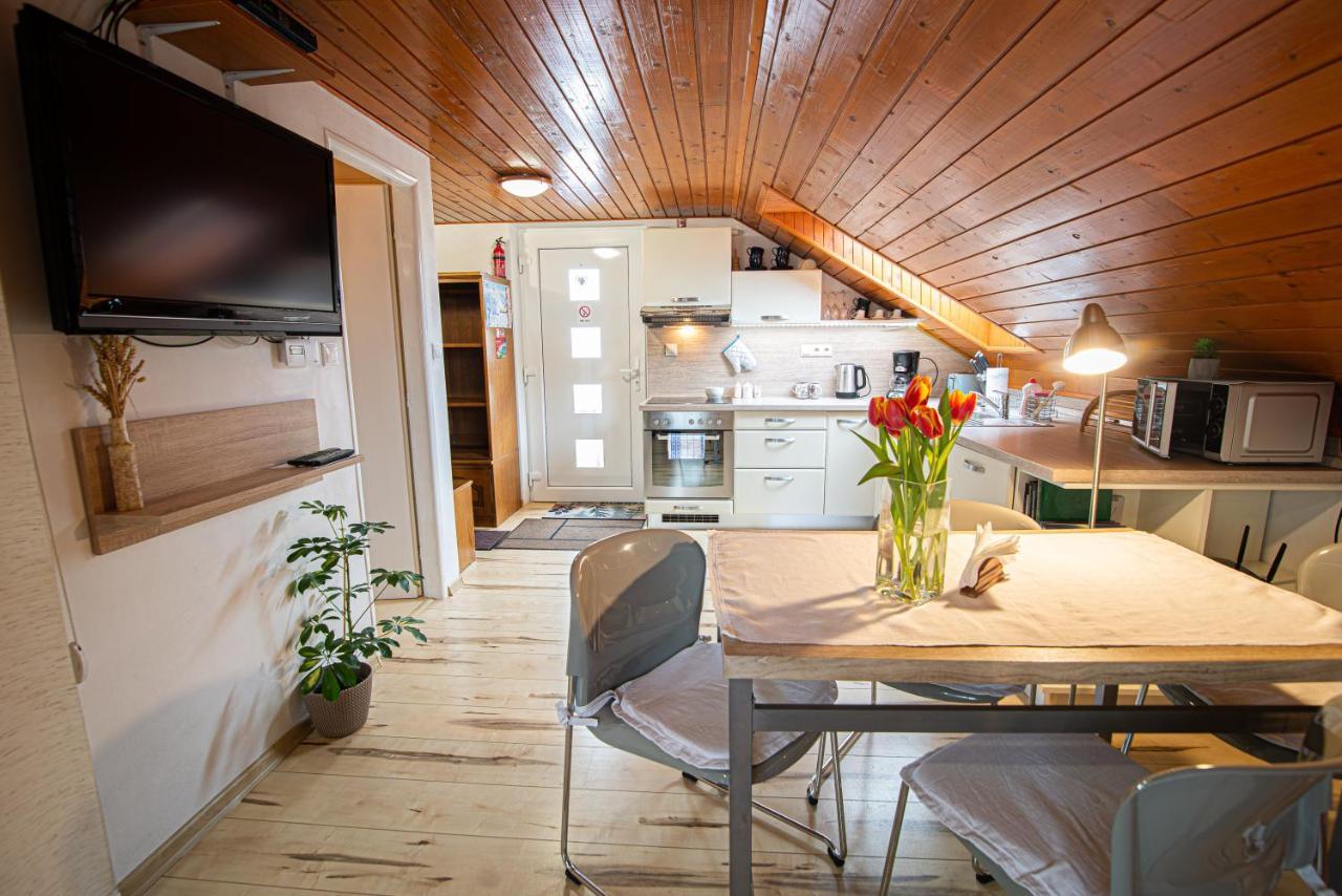 Holiday Home Linda Ліптовський Мікулаш Екстер'єр фото